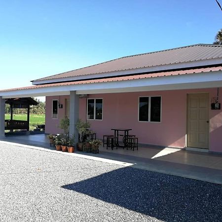 Chalet Desa Halban Кангар Экстерьер фото